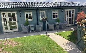 Auchenlea Lodges